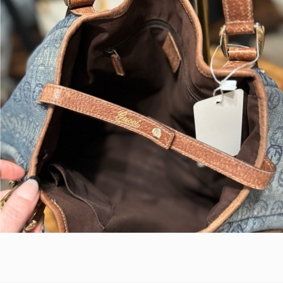 Gucci blue denim monogram tote with snap closure - Picture 6 of 6
